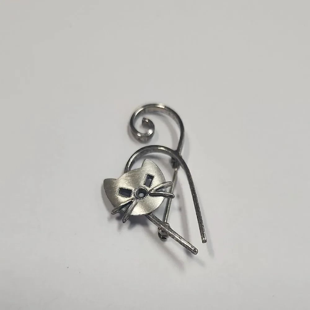 Vintage Danecraft 925 Sterling Silver Mid-Century Modern Cat Pin